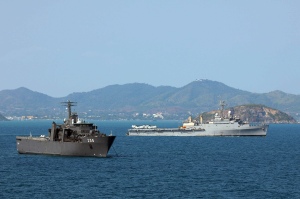 Gulf of Thailand (Feb. 20, 2011) –  The amphibious transport dock ship USS Denver passes along side an Endurance Class Singapore Navy ship Resolution (LPDM 208) during Cobra Gold 2011. Denver is part of the forward-deployed Essex Amphibious Ready Group and is underway participating in Cobra Gold, a multinational military exercises co-sponsored by U.S. and Thailand, designed to ensure regional peace and stability. (U.S. Navy photo by Mass Communication Specialist 1st Class Geronimo C. Aquino /Released)